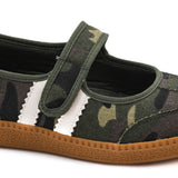 Corkys Calm Down Sneaker, Camo