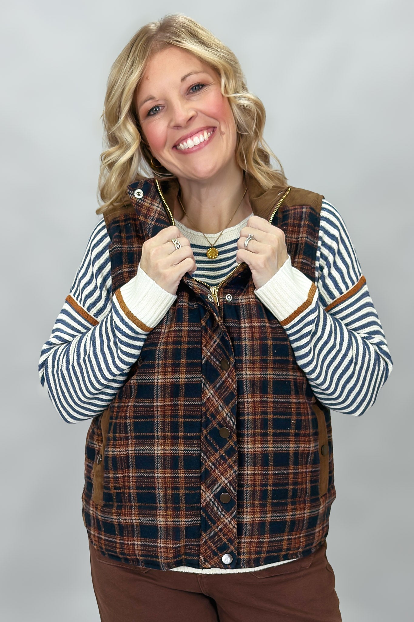 Clouds & Cream Plaid Hidden Zip Up Mock Neck Vest, Brown