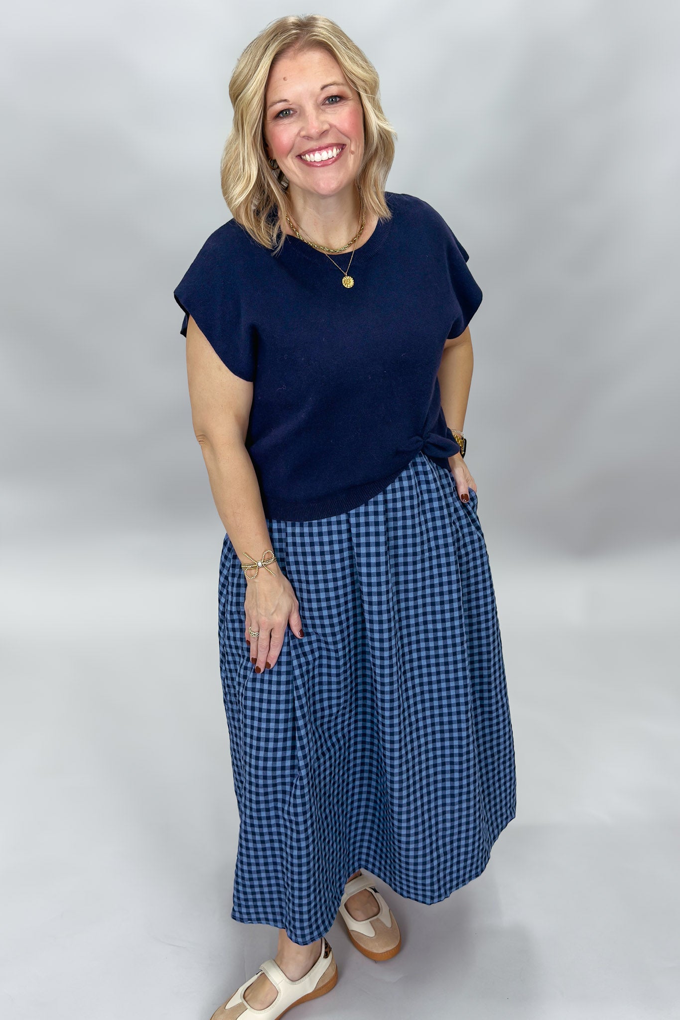 Entro New York Confident dress set, pullover detail